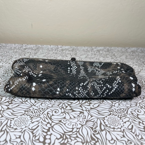 HOBO LAUREN DOUBLE FRAME LEATHER CLUTCH WALLET SNAKE EMBOSSED PRINT - Picture 5 of 13